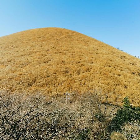 スマートステイ大室山2合目 Villa Futo Екстериор снимка